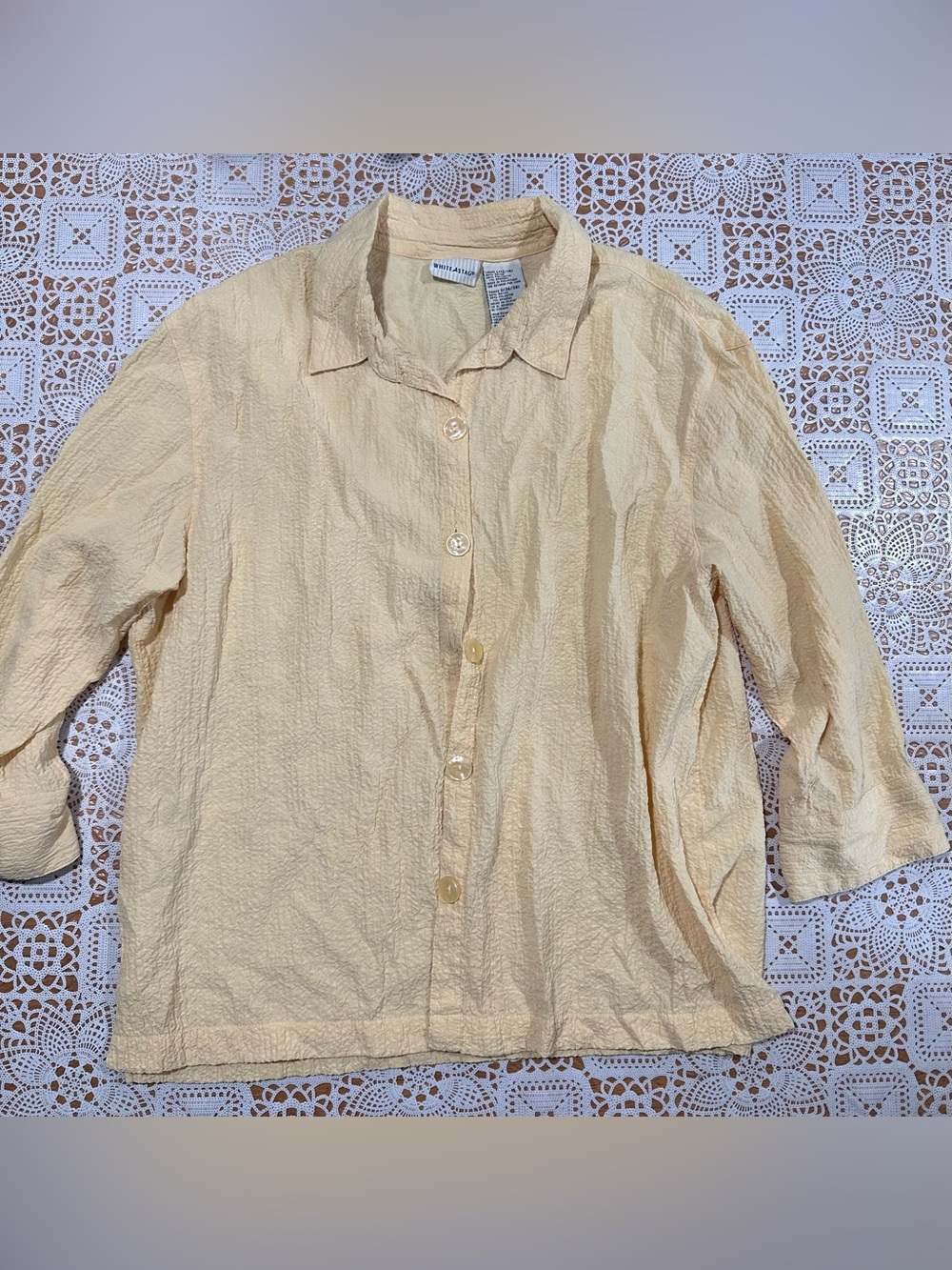 White Stag Butter Yellow Textured Button Front Blouse Women’s Large